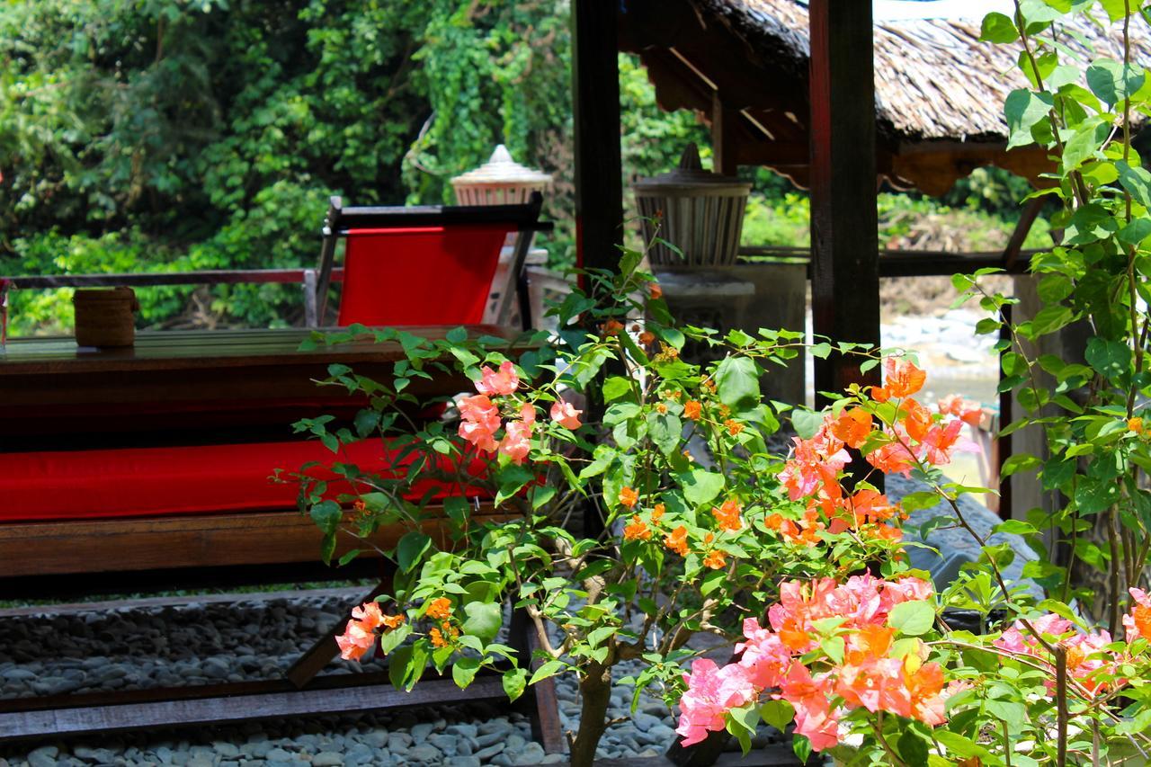 Ecotravel Cottages Bukit Lawang Esterno foto