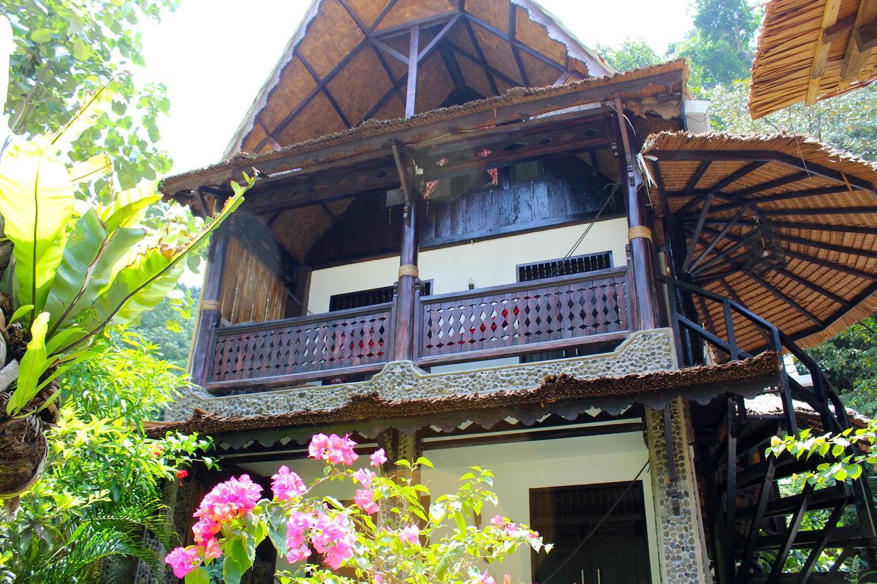 Ecotravel Cottages Bukit Lawang Esterno foto