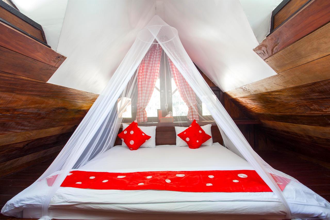 Ecotravel Cottages Bukit Lawang Esterno foto
